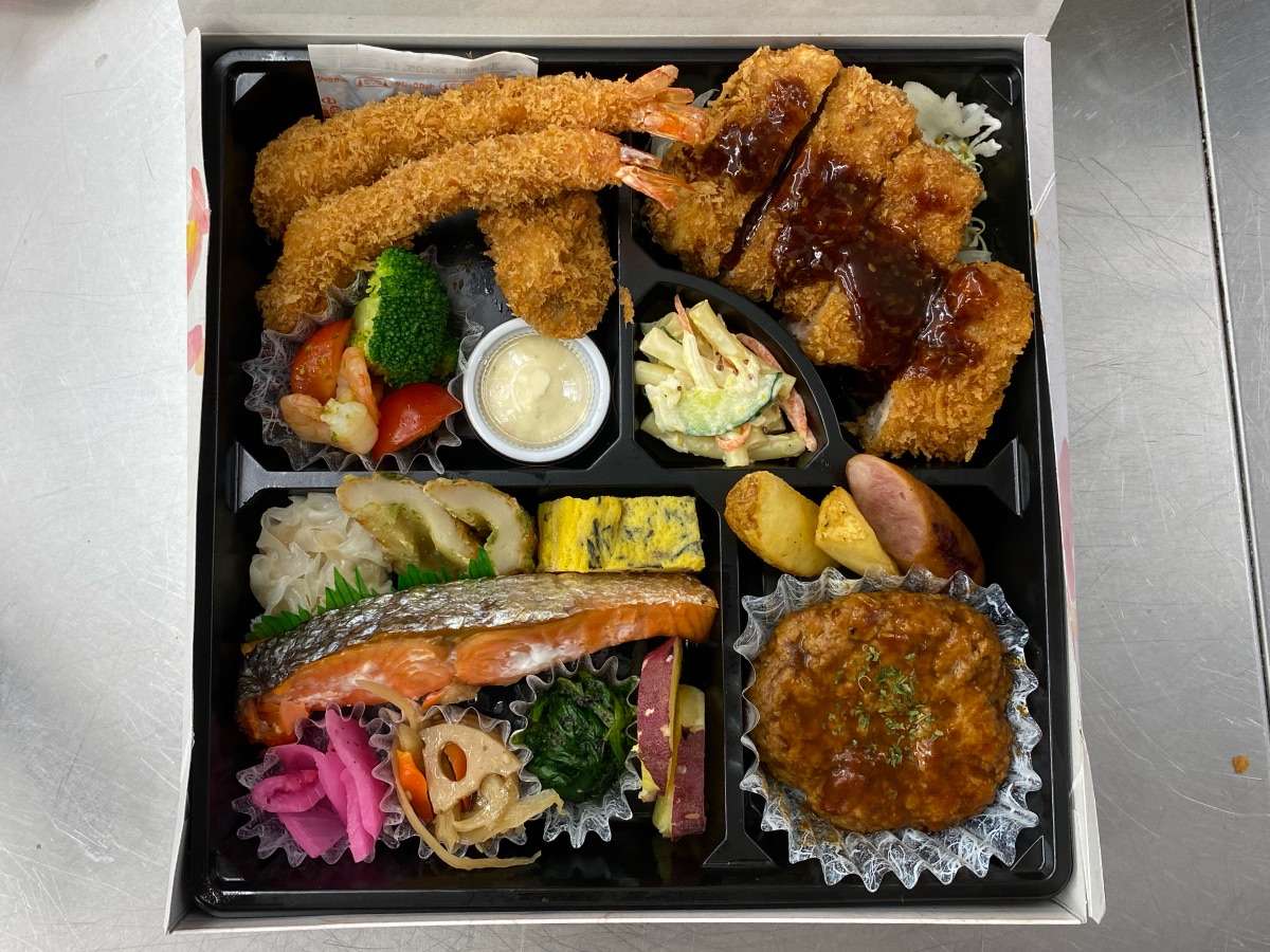 仕出し弁当の写真2
